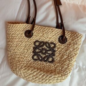 Elegant Tan Woven Tote Bag